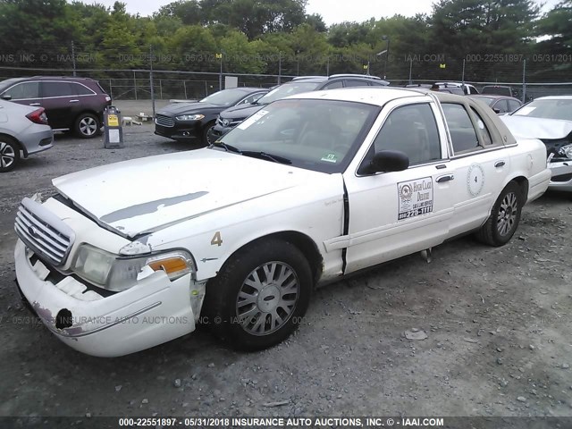 2FAFP74W94X147797 - 2004 FORD CROWN VICTORIA LX WHITE photo 2