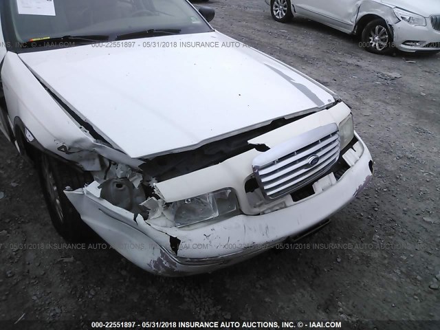 2FAFP74W94X147797 - 2004 FORD CROWN VICTORIA LX WHITE photo 6