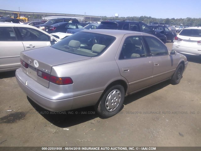 4T1BG22K7WU839462 - 1998 TOYOTA CAMRY CE/LE/XLE GOLD photo 4