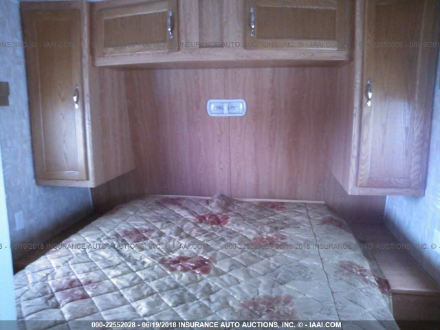 4X4TCKC299X109083 - 2009 FOREST RIVER CHEROKEE  白色 照片 5