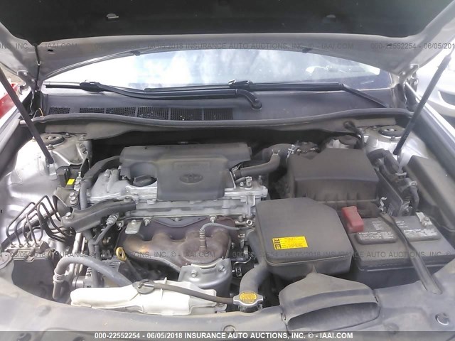 4T1BF1FK8EU403273 - 2014 TOYOTA CAMRY L/SE/LE/XLE 银色 照片 10