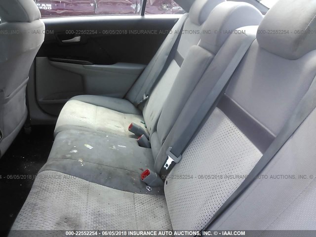 4T1BF1FK8EU403273 - 2014 TOYOTA CAMRY L/SE/LE/XLE 银色 照片 8