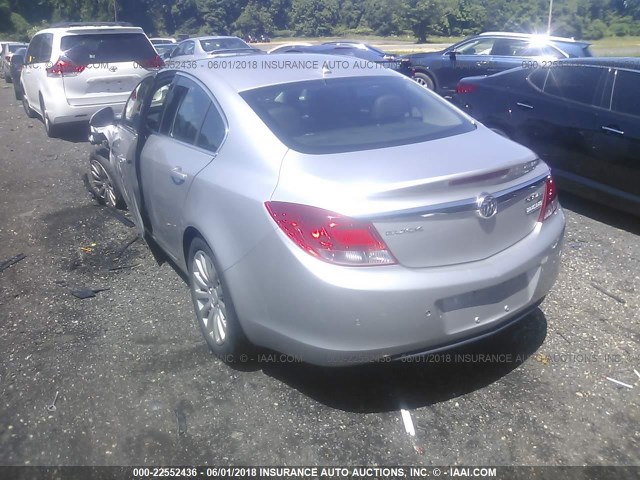 W04GT5GC1B1031624 - 2011 BUICK REGAL CXL SILVER photo 3