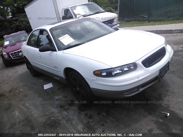 2G4WF5519Y1264000 - 2000 BUICK REGAL GS WHITE photo 1