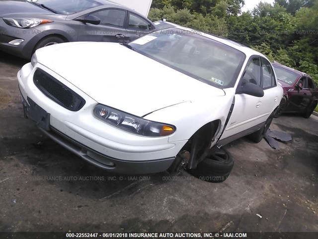 2G4WF5519Y1264000 - 2000 BUICK REGAL GS WHITE photo 2