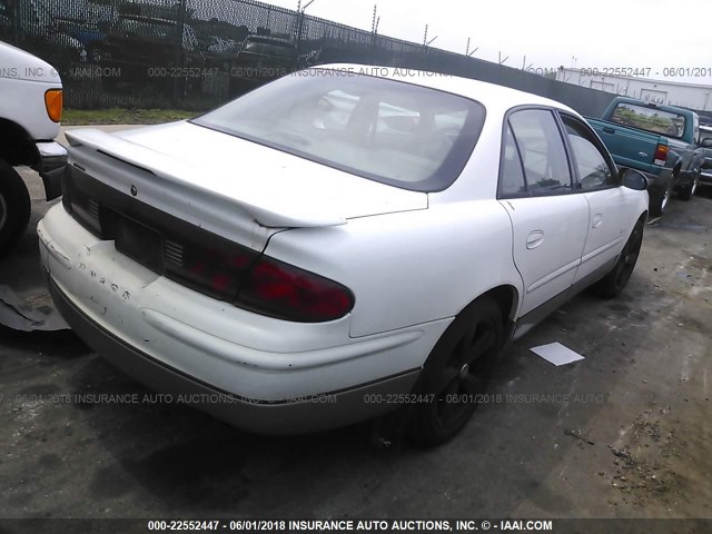 2G4WF5519Y1264000 - 2000 BUICK REGAL GS WHITE photo 4