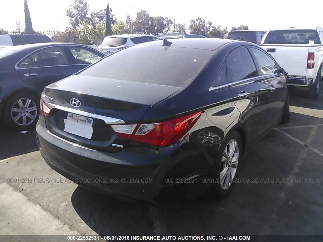 5NPEC4AC4BH254698 - 2011 HYUNDAI SONATA SE/LIMITED BLACK photo 4