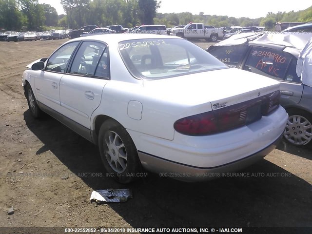 2G4WF5217V1449517 - 1997 BUICK REGAL GS WHITE photo 3