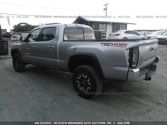 3TMDZ5BN4HM030902 - 2017 TOYOTA TACOMA DBL CAB/SR5/TRD SPORT/OR SILVER photo 3