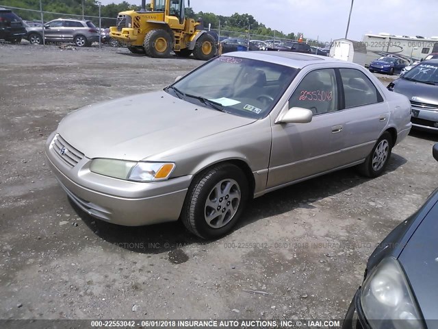 4T1BF22K5VU029829 - 1997 TOYOTA CAMRY CE/LE/XLE SILVER photo 2