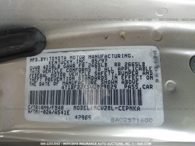 4T1BF22K5VU029829 - 1997 TOYOTA CAMRY CE/LE/XLE SILVER photo 9