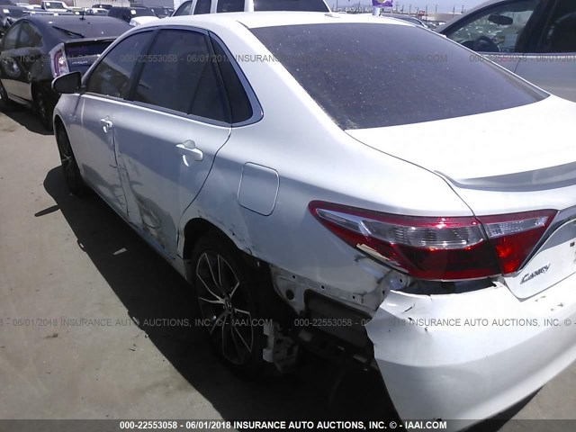 4T1BF1FK9FU087948 - 2015 TOYOTA CAMRY LE/XLE/SE/XSE WHITE photo 6