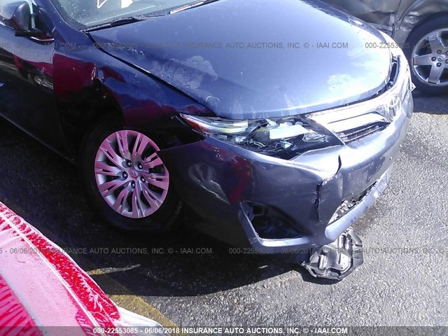 4T1BF1FK9EU778539 - 2014 TOYOTA CAMRY L/SE/LE/XLE მუქი ლურჯი ფოტო 6