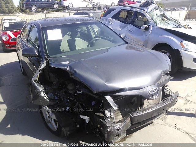 4T1BF3EK6BU636982 - 2011 TOYOTA CAMRY SE/LE/XLE GRAY photo 1
