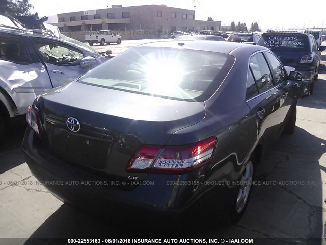 4T1BF3EK6BU636982 - 2011 TOYOTA CAMRY SE/LE/XLE GRAY photo 4