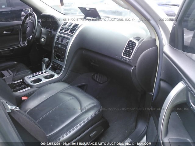 1GKER23718J251975 - 2008 GMC ACADIA SLT-1 Silber Foto 5