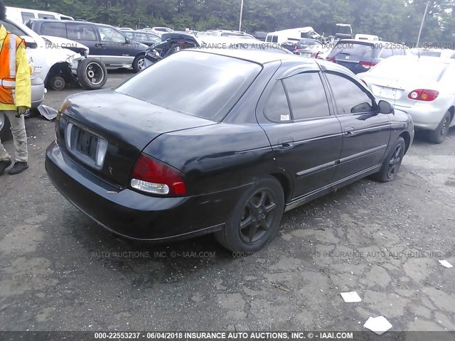 3N1BB51D51L110261 - 2001 NISSAN SENTRA SE BLACK photo 4