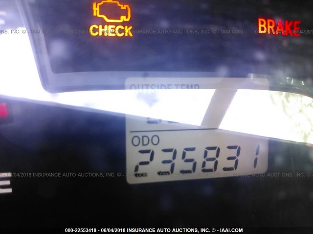 2T1KU40E89C172893 - 2009 TOYOTA COROLLA MATRIX  SILVER photo 7