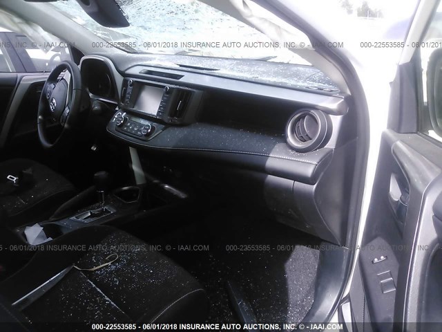 JTMWFREV3JJ168695 - 2018 TOYOTA RAV4 ADVENTURE/XLE 白色 照片 5