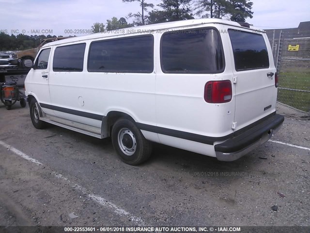 2B5WB35ZX2K131380 - 2002 DODGE RAM WAGON B3500 WHITE photo 3