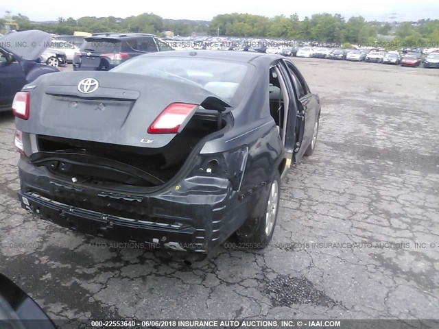 4T1BF3EK9BU672228 - 2011 TOYOTA CAMRY SE/LE/XLE GRAY photo 4