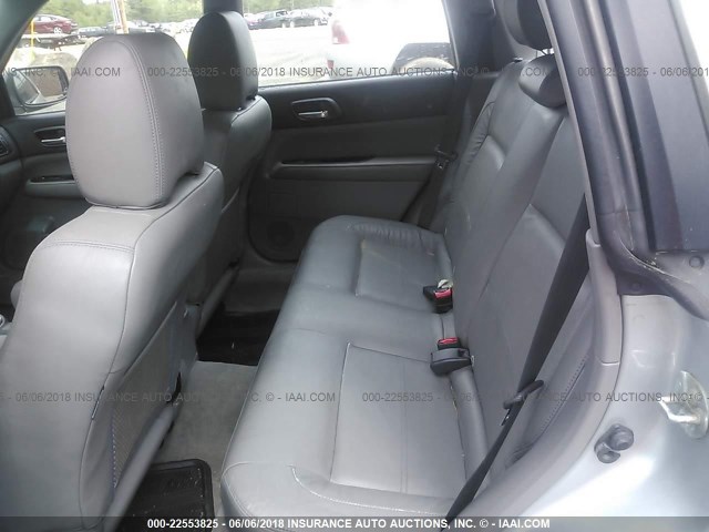 JF1SG65654H759437 - 2004 SUBARU FORESTER 2.5XS ვერცხლისფერი ფოტო 8