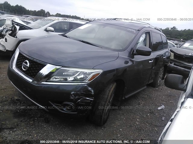 5N1AR2MN2DC652517 - 2013 NISSAN PATHFINDER S/SV/SL/PLATINUM GRAY photo 2