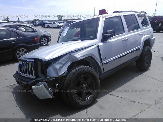 1J8HG48K06C355553 - 2006 JEEP COMMANDER SILVER photo 2