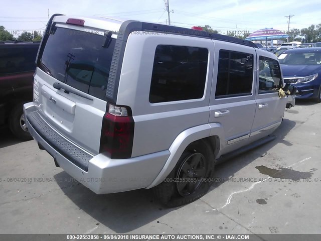 1J8HG48K06C355553 - 2006 JEEP COMMANDER SILVER photo 4