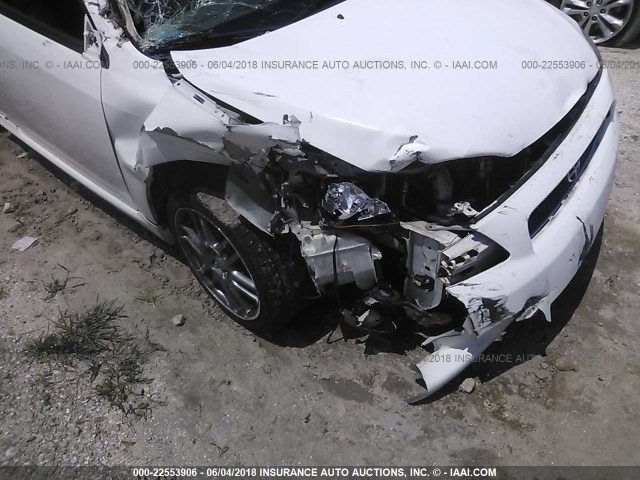 JTKDE177750059087 - 2005 TOYOTA SCION TC 白色 照片 6