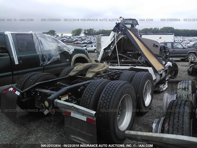 1FUJGLDR7BSBB9348 - 2011 FREIGHTLINER CASCADIA 125  WHITE photo 4