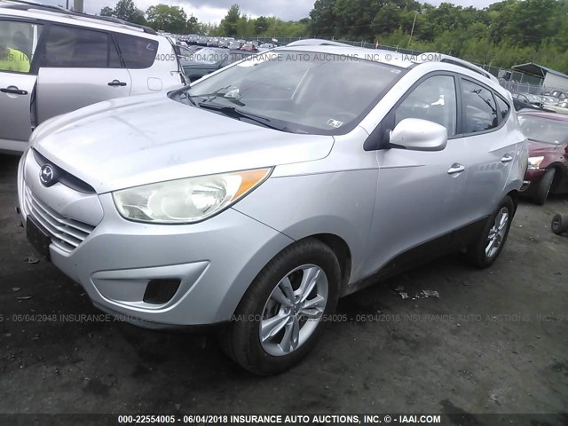 KM8JUCAC8BU204989 - 2011 HYUNDAI TUCSON GLS/LIMITED GRAY photo 2