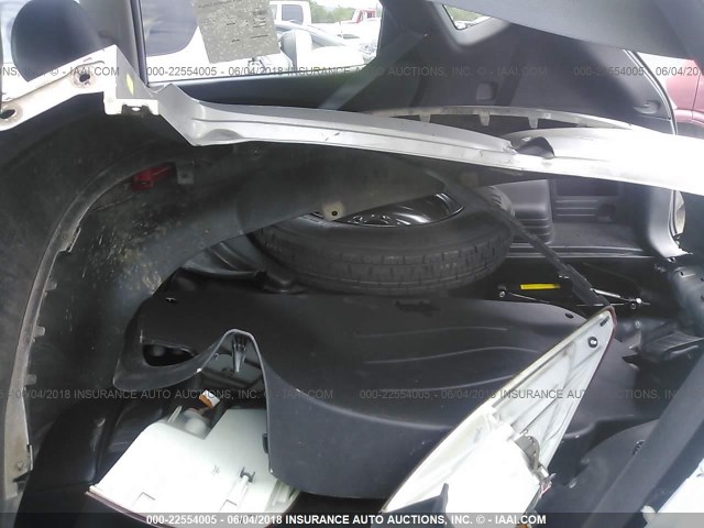 KM8JUCAC8BU204989 - 2011 HYUNDAI TUCSON GLS/LIMITED GRAY photo 8