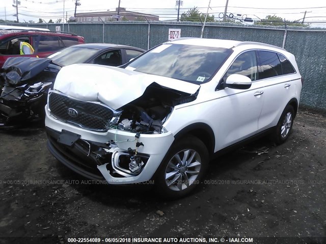 5XYPG4A3XGG145156 - 2016 KIA SORENTO LX/L WHITE photo 2