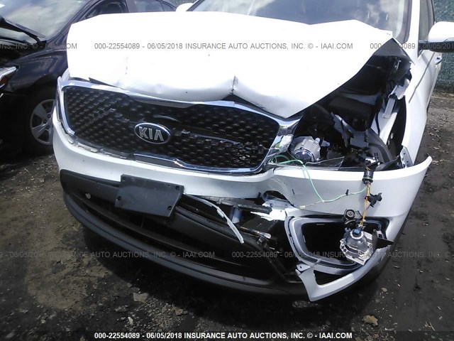 5XYPG4A3XGG145156 - 2016 KIA SORENTO LX/L WHITE photo 6