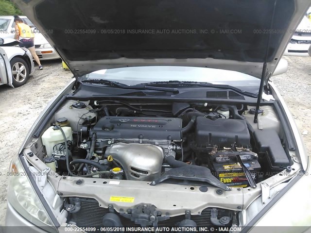 4T1BE32K84U873578 - 2004 TOYOTA CAMRY LE/XLE/SE თაფლისფერი ფოტო 10