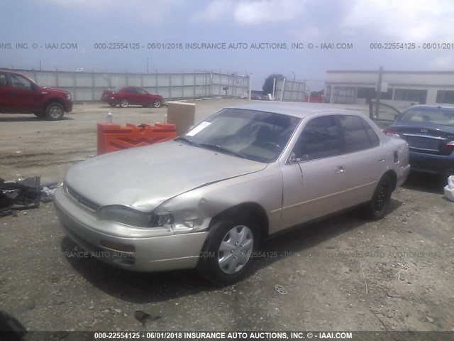 4T1BG12K3TU651091 - 1996 TOYOTA CAMRY DX/LE/XLE თაფლისფერი ფოტო 2