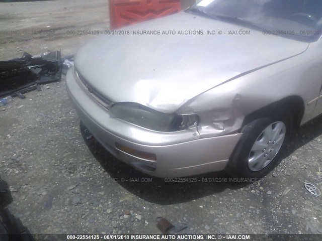 4T1BG12K3TU651091 - 1996 TOYOTA CAMRY DX/LE/XLE თაფლისფერი ფოტო 6