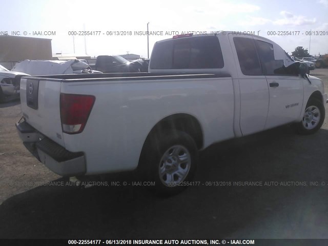 1N6AA06A36N535608 - 2006 NISSAN TITAN XE/SE/LE WHITE photo 4