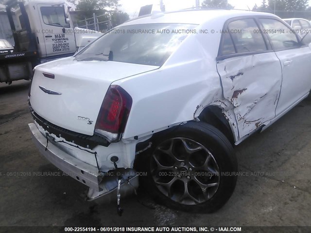 2C3CCAGG2FH884562 - 2015 CHRYSLER 300 S WHITE photo 6