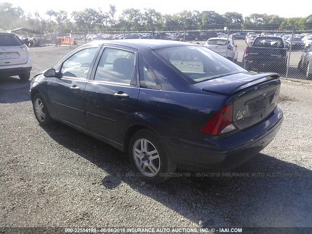 1FAFP34333W325048 - 2003 FORD FOCUS SE COMFORT/SE SPORT BLUE photo 3