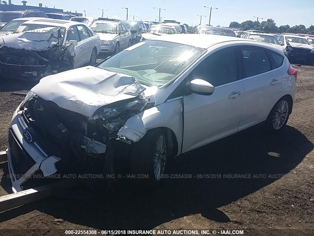 1FADP3N20EL446685 - 2014 FORD FOCUS TITANIUM WHITE photo 2