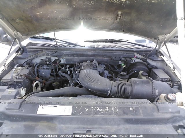 1FMEU1563YLB47898 - 2000 FORD EXPEDITION XLT SILVER photo 10