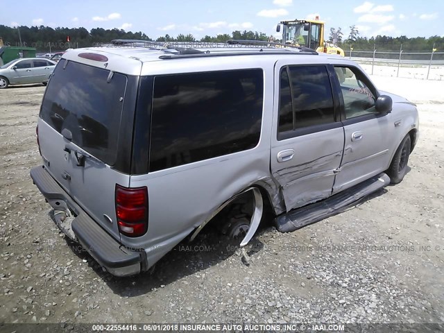 1FMEU1563YLB47898 - 2000 FORD EXPEDITION XLT SILVER photo 4