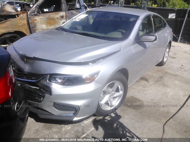 1G1ZB5ST2JF161141 - 2018 CHEVROLET MALIBU LS ვერცხლისფერი ფოტო 2