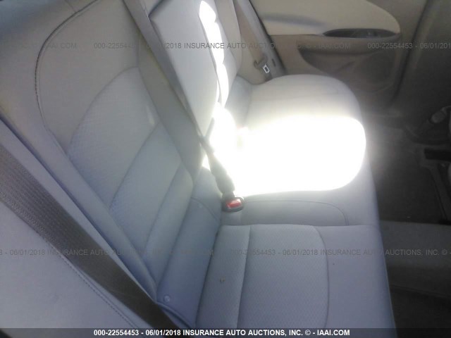 1G1ZB5ST2JF161141 - 2018 CHEVROLET MALIBU LS ვერცხლისფერი ფოტო 8