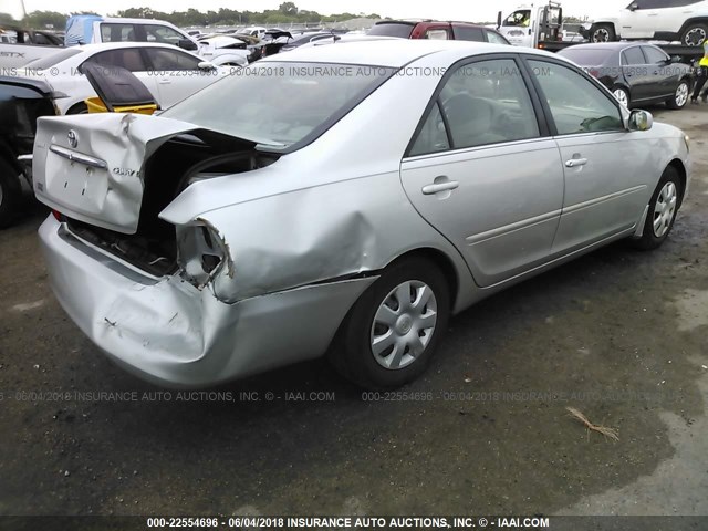 4T1BE32K73U164607 - 2003 TOYOTA CAMRY LE/XLE/SE ვერცხლისფერი ფოტო 4