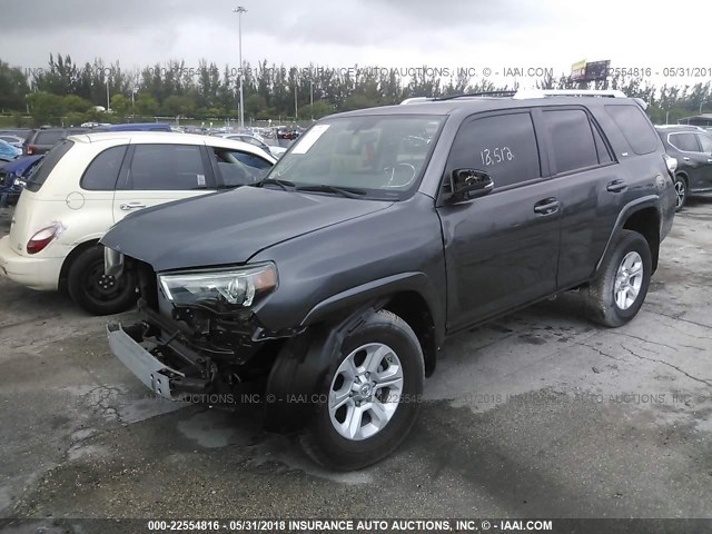 JTEBU5JR4G5315156 - 2016 TOYOTA 4RUNNER SR5 PREM/LTDL/TRAIL/TRD GRAY photo 2