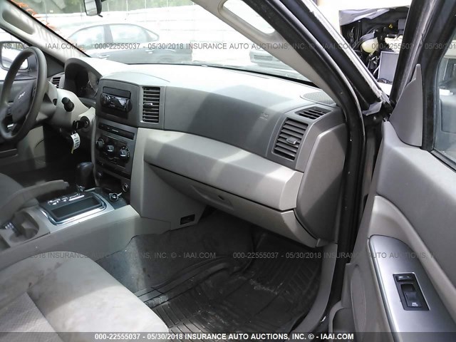 1J4GR48KX6C258383 - 2006 JEEP GRAND CHEROKEE LAREDO/COLUMBIA/FREEDOM 绿色 照片 5