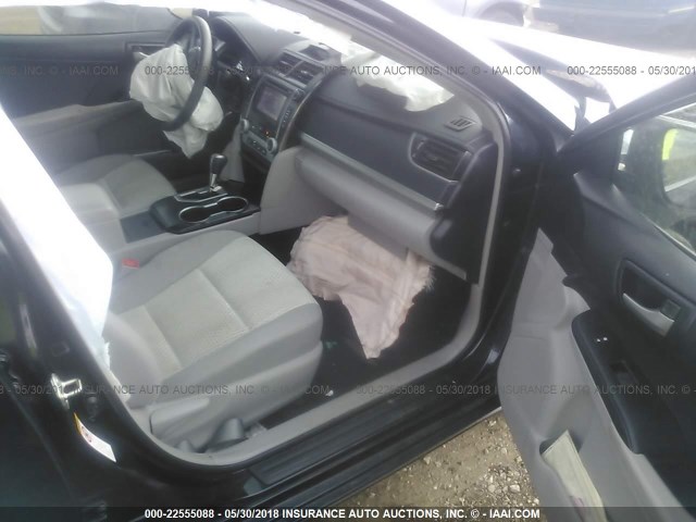4T4BF1FK6ER422409 - 2014 TOYOTA CAMRY L/SE/LE/XLE 黑色 照片 5